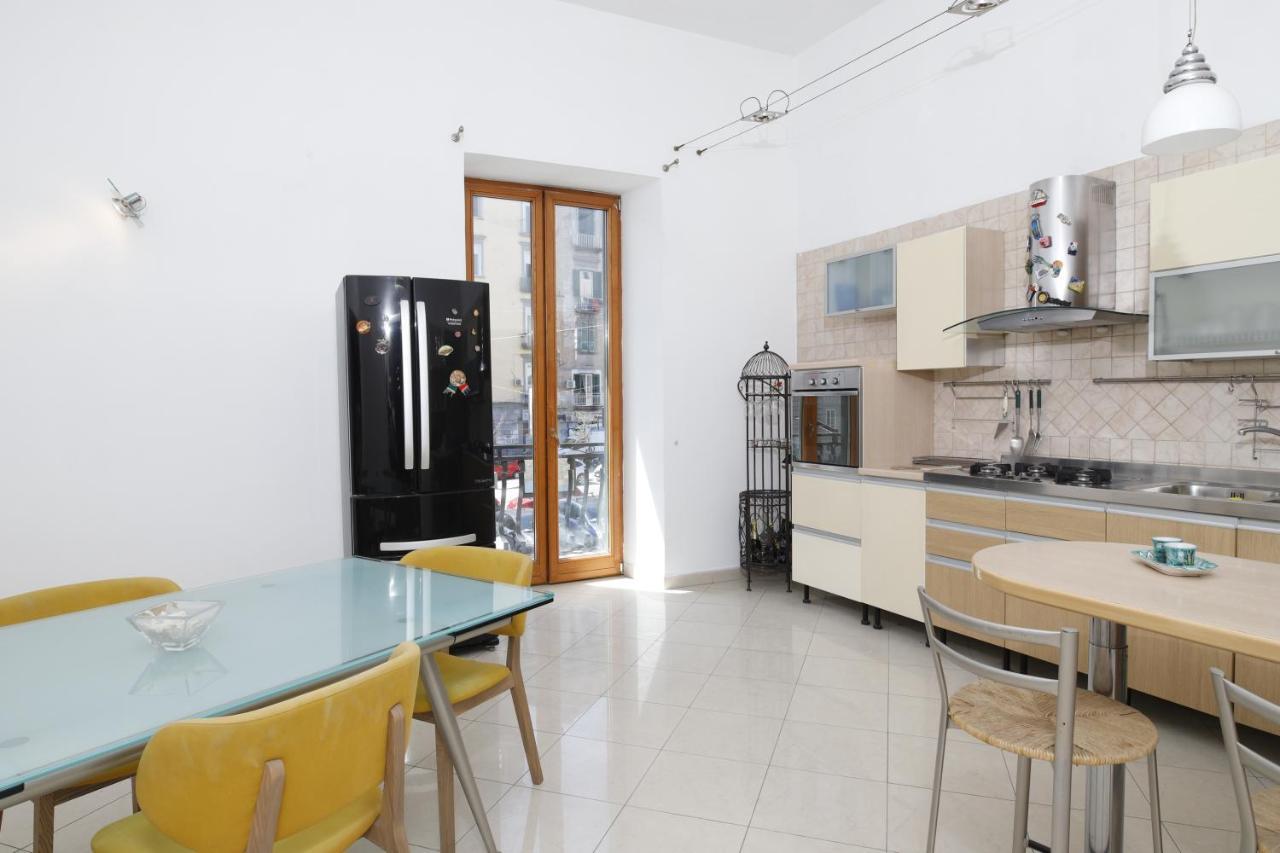 Carbonara23 Apartment Napoli Bagian luar foto