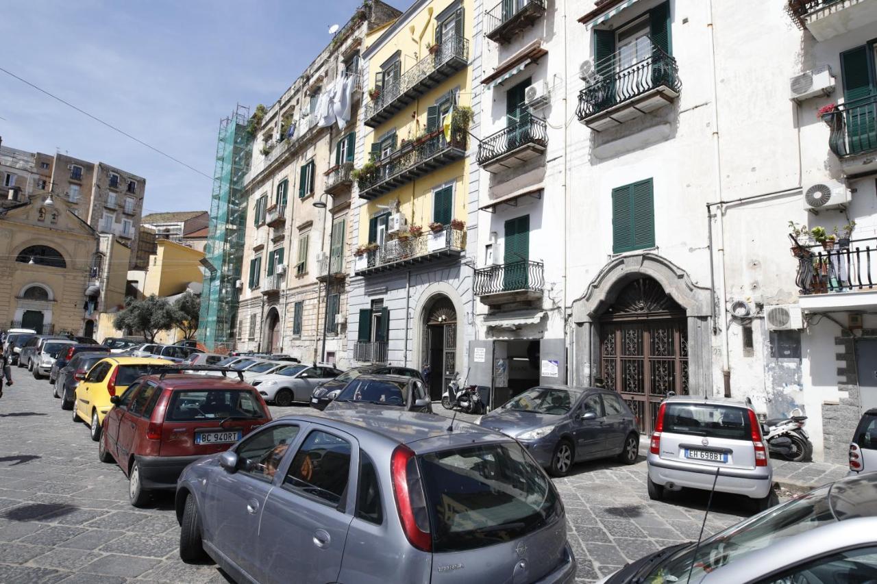 Carbonara23 Apartment Napoli Bagian luar foto